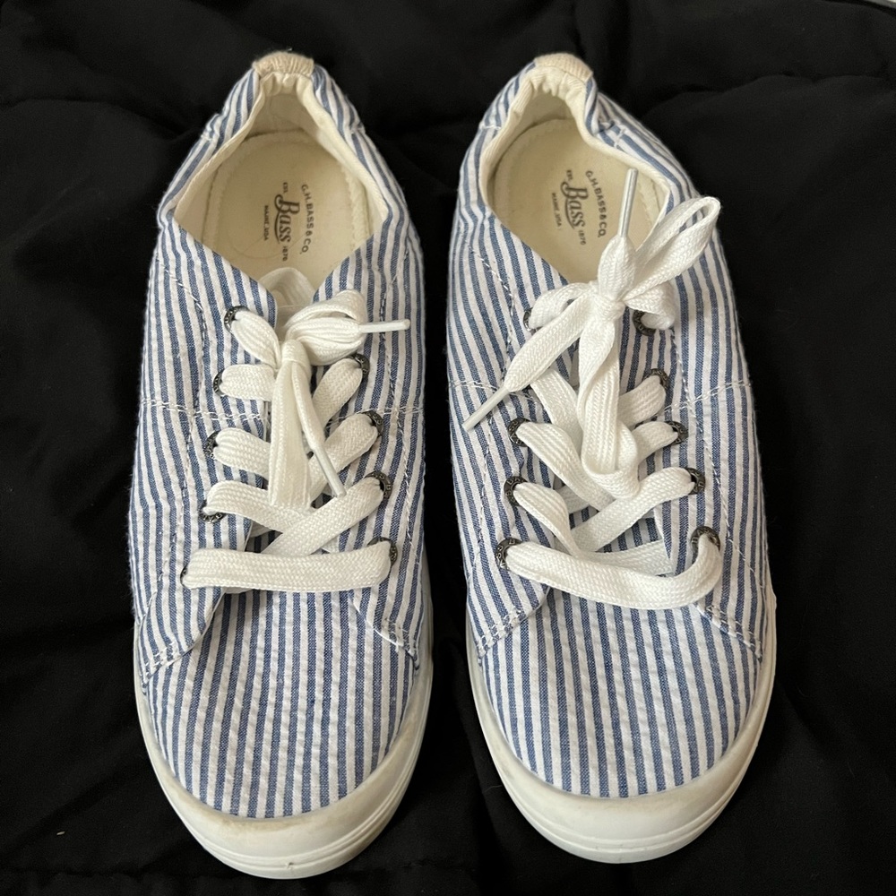 Womens sneakers